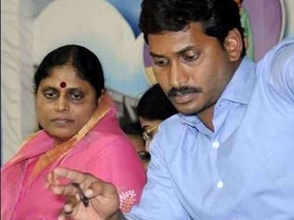 మహిళల్నీ తిడుతున్నారు, సీబీఐ విచారణకు భయమెందుకు?