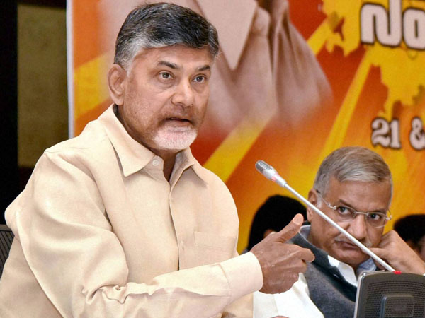 పవన్, జగన్లను ఎదుర్కొనేందుకు కాంగ్రెస్ అనివార్యం