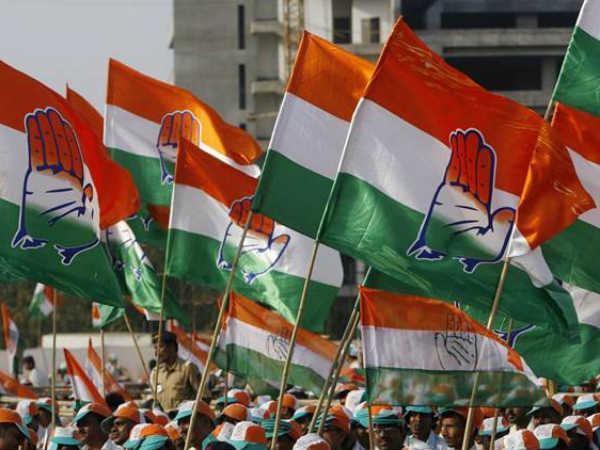అటు పోలీసులు, ఇటు కాంగ్రెసోళ్లు.. ఫుల్ సెక్యూరిటీయా?