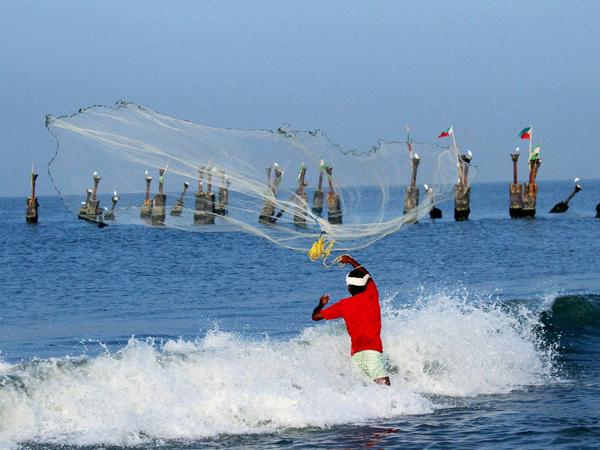 Fishermen from Ap in custody of Pakistan..! Fishermen from Ap in custody of Pakistan..!