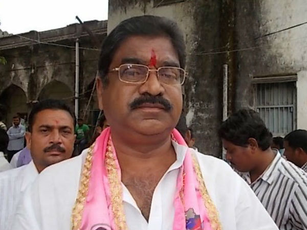 Former MLA Kaveti Sammaiah resigns from TRS Former MLA Kaveti Sammaiah resigns from TRS