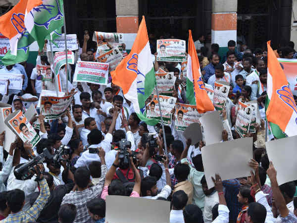 ఏ పార్టీ ఏ స్థానంలో పోటీ చేస్తుందో చెబుతాం