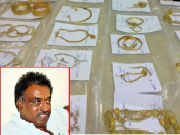 Anti-corruption bureau seizes worth Rs. 3 crores gold from Visakha AMVI Venkat Rao Lockers Anti-corruption bureau seizes worth Rs. 3 crores gold from Visakha AMVI Venkat Rao Lockers