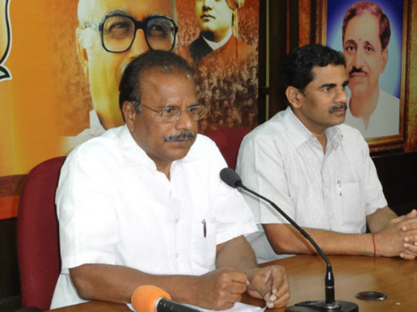 కేసీఆర్ ఇంట్లో పడుకోవడం కాదు, అండర్ గ్రౌండ్లోకి వెళ్తారు
