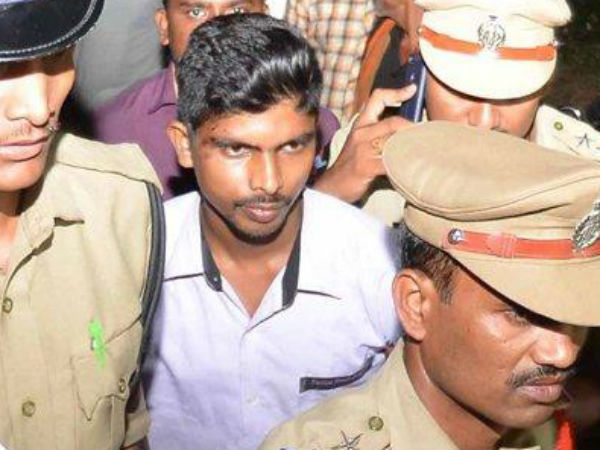 శుక్రవారంతో...ముగియనున్న కస్టడీ