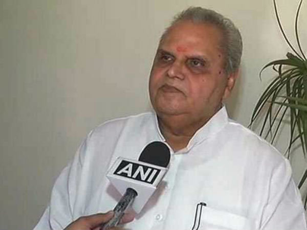 గవర్నర్ నిర్ణయంతో షాక్ తిన్న పార్టీలు