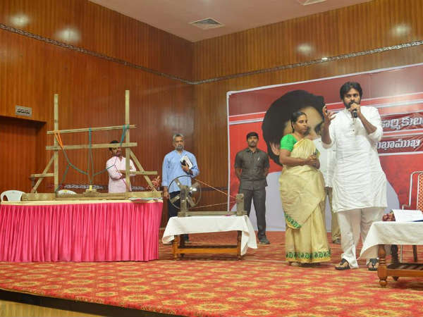 ఈ రోజుల్లో అందరూ రెడీమేడ్ దుస్తులకు అలవాటుపడ్డారు