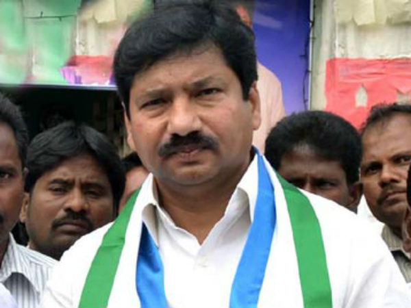 Guntu police question YSRCP leader Jogi Ramesh over YS Jagan attack issue and TDP fake ID card Guntu police question YSRCP leader Jogi Ramesh over YS Jagan attack issue and TDP fake ID card