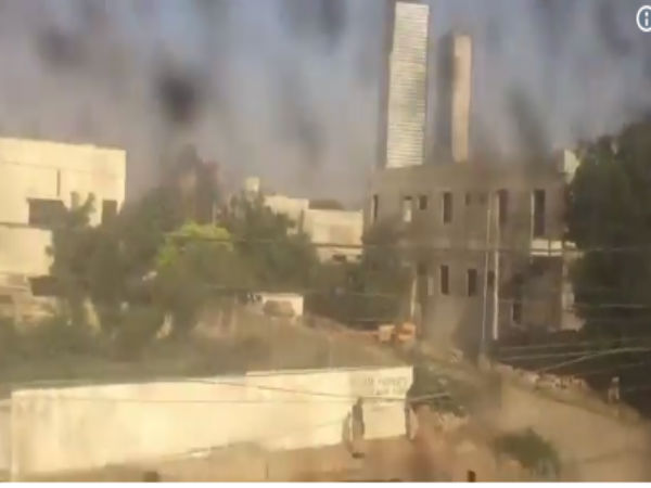 30 killed, 40 injured in bomb blast in Pakistan 30 killed, 40 injured in bomb blast in Pakistan
