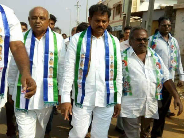 Kondapi constituency YCP former coordinator Ashok babu expelled from the party Kondapi constituency YCP former coordinator Ashok babu expelled from the party