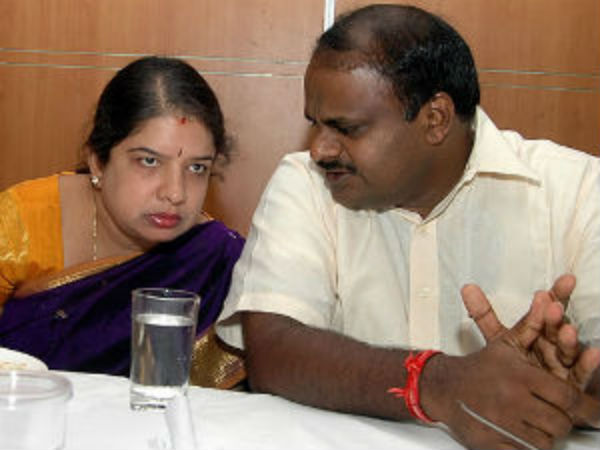 Karnataka CM HD Kumaraswamy, wife Anitha Kumaraswamy script hister Karnataka CM HD Kumaraswamy, wife Anitha Kumaraswamy script hister