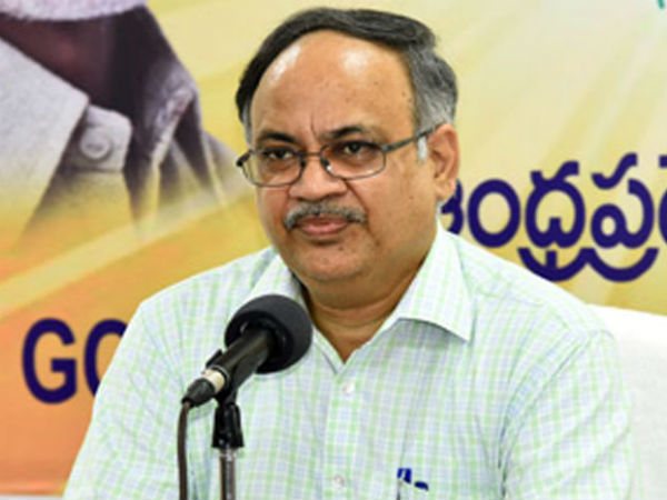 నోట్ల రద్దే...అతిపెద్ద కుంభకోణం