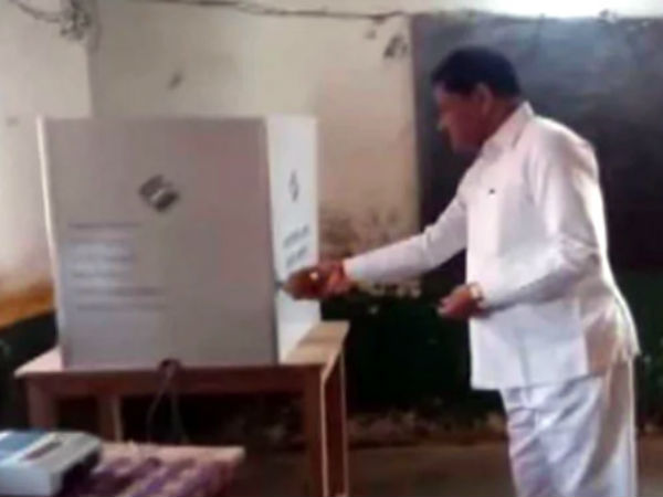 chattisgarh minister puja in polling booth chattisgarh minister puja in polling booth