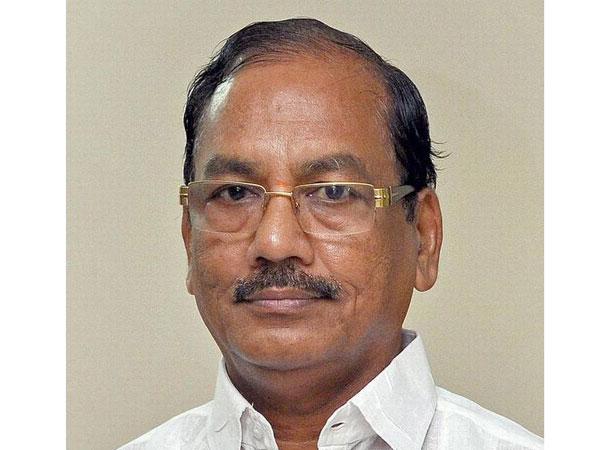 Guntur TDP group politics comes to fore Guntur TDP group politics comes to fore
