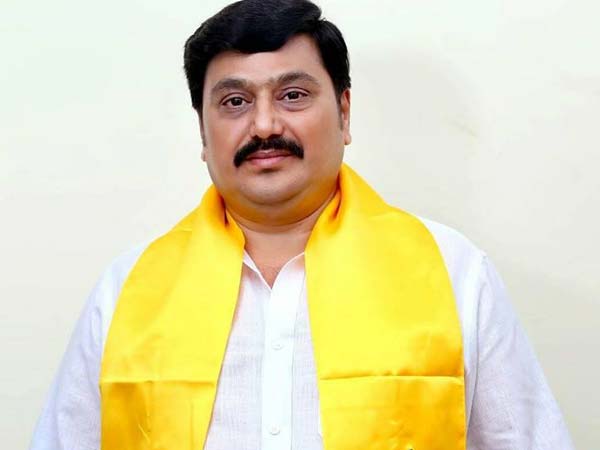 గాంధీ పై ప్రతికూల వాతారణం..! టీడిపి నుండి మొవ్వా కే ఛాన్స్ ..!!
