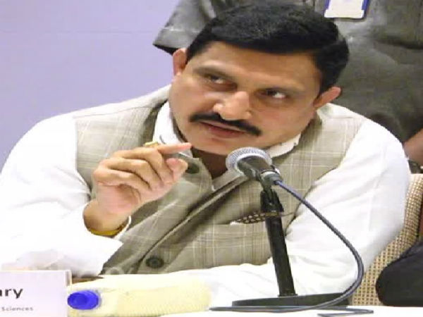 జగన్ విషయం వేరు...మాది వేరు
