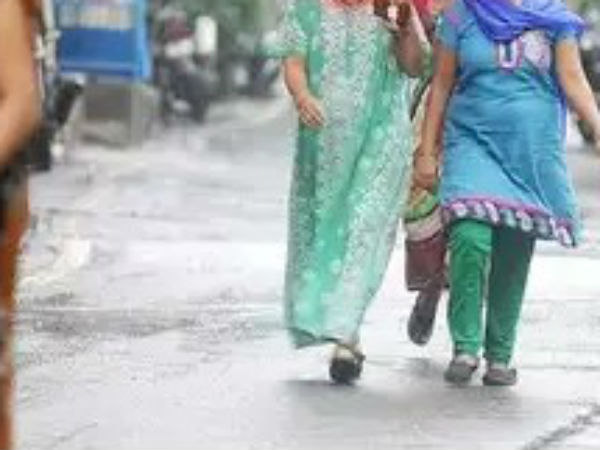 నైటీతోనే...అన్ని పనులు