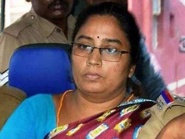వీఐపీలకు చెక్