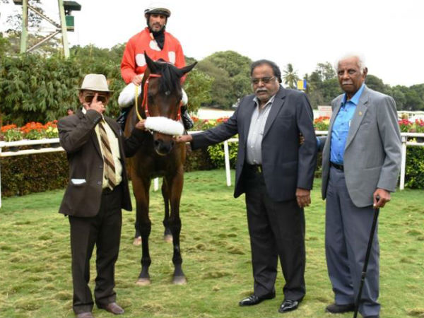Kannada actor Ambareesh visited the Beangaluru Turf Club on November 23 Kannada actor Ambareesh visited the Beangaluru Turf Club on November 23