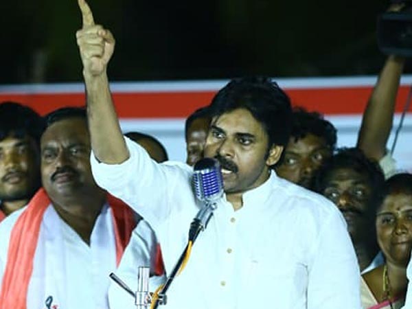ఎవరు ఎవరితో పడుకున్నారనేది న్యూసా?
