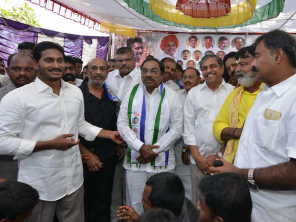 టీడిపి-కాంగ్రెస్ పొత్తు అనైతికం..! అందుకే జీర్ణించుకోలేక పోతున్నామంటున్న సీఆర్..!!