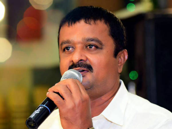 ఓటు ఎవరు వేస్తారు ?