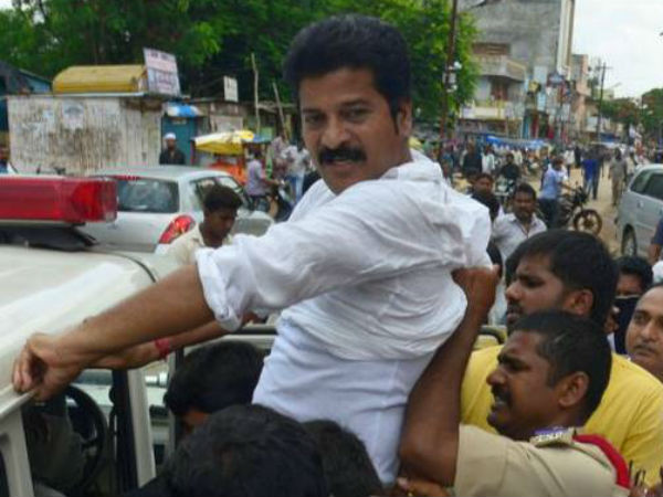 లాఠీ దెబ్బలకు భయపడకుండా పోరాటం