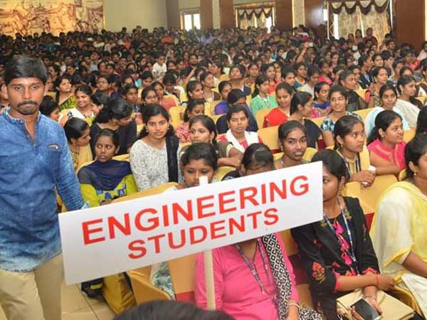పవన్ కళ్యాణ్ రోడ్డుపై అడుక్కు తినాలా