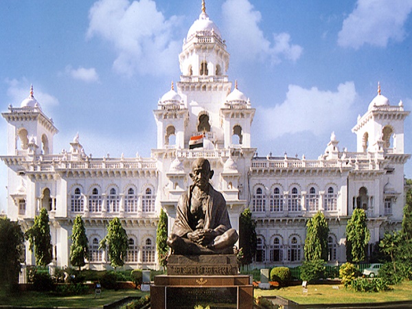 తెలంగాణ ఫలితాల తరువాతనే...నిర్ణయం