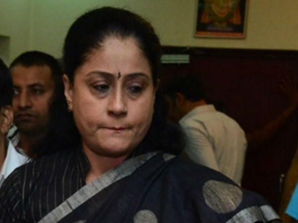 విజయశాంతి ఫోటో లేదు
