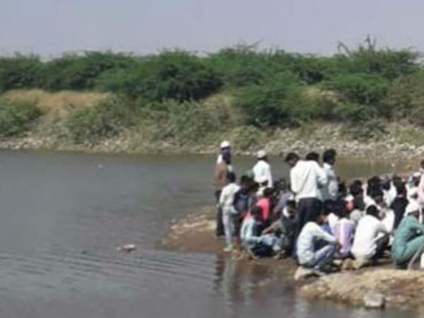 మా ఊరు మా నీరు అంటున్న గ్రామస్తులు