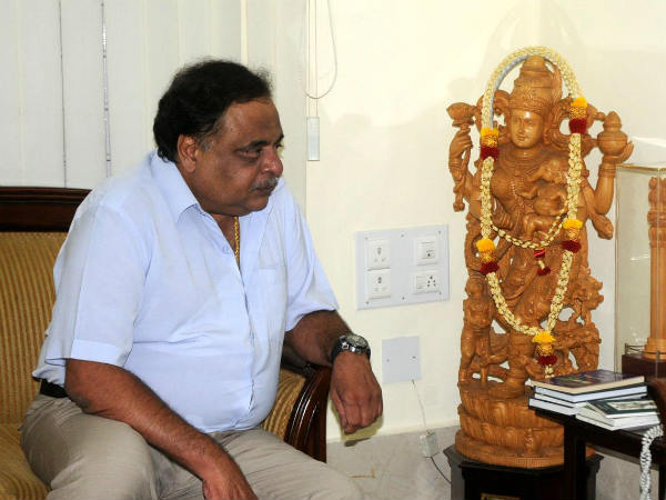 మాండ్య నుంచి మూడుసార్లు