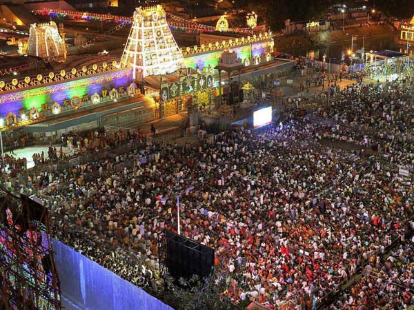 Tirumala Ready for Vaikunta Ekadasi : Special arrangements made.. Tirumala Ready for Vaikunta Ekadasi : Special arrangements made..