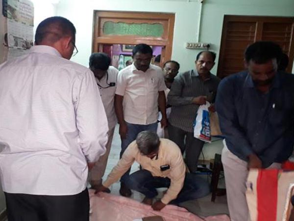 కానిస్టేబుల్ గా చేరి.. కోటీశ్వరుడిగా మారి