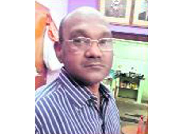 అందినకాడికి దోచాడు.. ఆస్తులు కూడబెట్టాడు