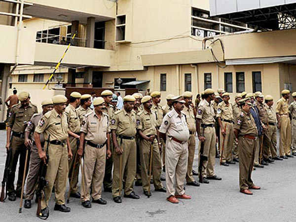 Telangana Police in Visakha .. KCR tour under T.S Police.. Telangana Police in Visakha .. KCR tour under T.S Police..