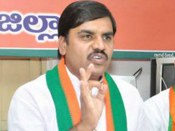 కల్లుతాగిన కోతుల్లా అరిచారు