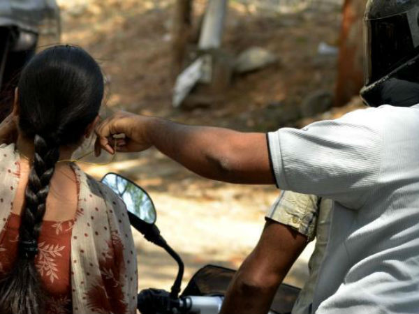 ఎన్కౌంటర్ తో తగ్గిన స్నాచింగ్ లు..! మళ్లీ రెచ్చి పోతున్న దొంగలు..!!