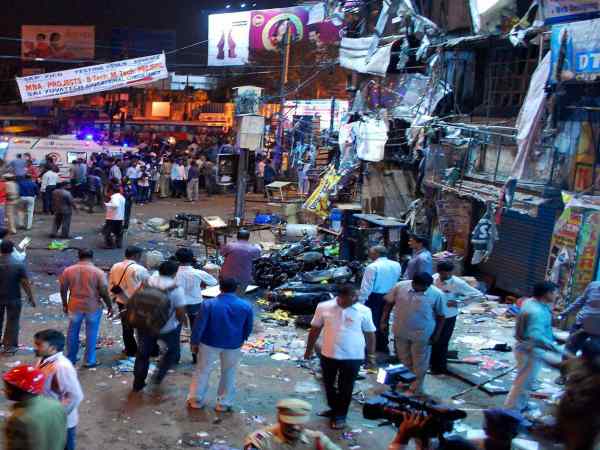 suspicious explosion took place in hyderabad, six were injured suspicious explosion took place in hyderabad, six were injured