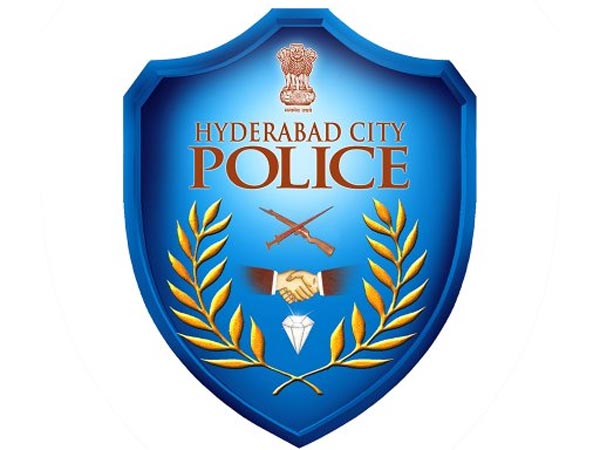 విద్యార్థులపై చేయి చేసుకోలేదంటున్న పోలీసులు..! మరి ఒళ్లు ఎందుకు కమిలిపోయినట్టు..!!