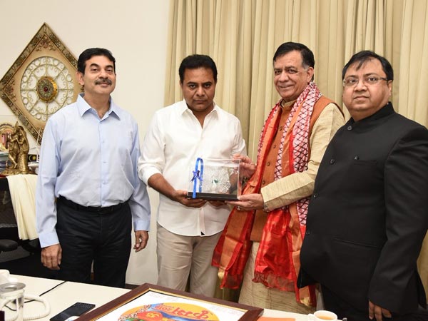 కల్వకుంట్ల తారకరామారావుకు