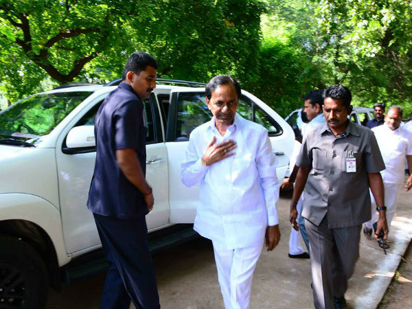 8 మంది చేరితో ప్రతిపక్ష హోదా దక్కదు