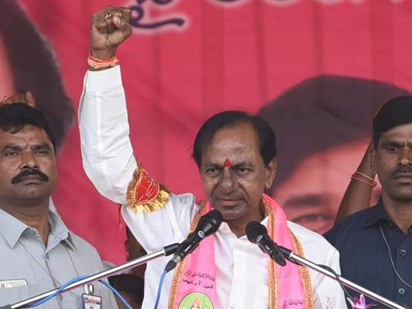 తన కీలుబొమ్ము తెలంగాణలో సీఎంగా ఉండాలని చంద్రబాబు కోరిక