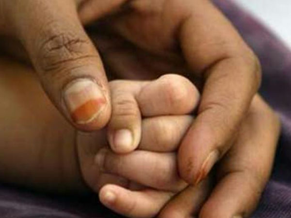 Madhya Pradesh: Newborn dies after mother chops off extra fingers, toes Madhya Pradesh: Newborn dies after mother chops off extra fingers, toes