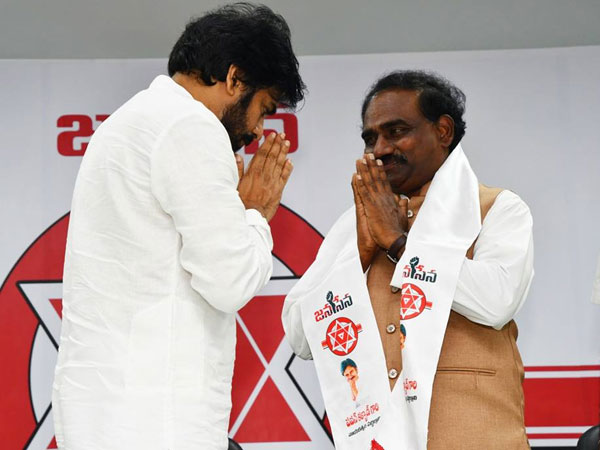 రావెలతో కలిసి ప్రయాణించా