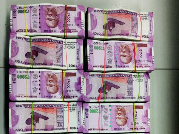 ACB trapped RTC employee : rs 50cr assests traced.. ACB trapped RTC employee : rs 50cr assests traced..