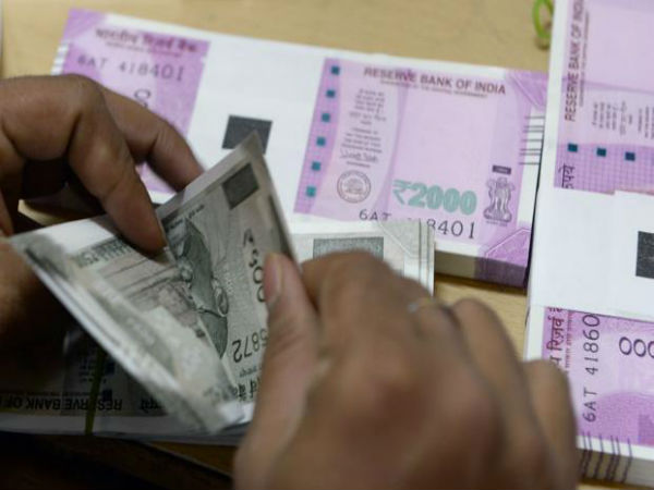 police caught 5 crore rupees in Jangaon district police caught 5 crore rupees in Jangaon district
