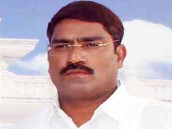 కేటీఆర్కు లై డిటెక్టర్ టెస్ట్ చేస్తే వాస్తవాలు