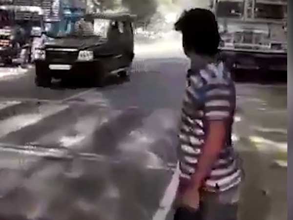 ‘Snatch his gun’: Video shows how mob attacked UP cop killed in violence ‘Snatch his gun’: Video shows how mob attacked UP cop killed in violence