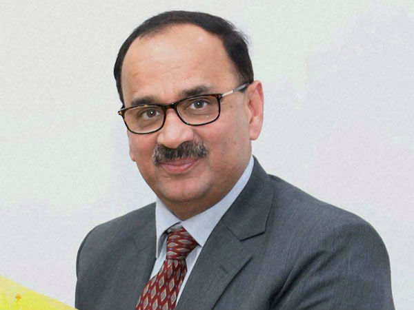 క్యాన్సిల్ చేసిన వారిలో వీరు కూడా